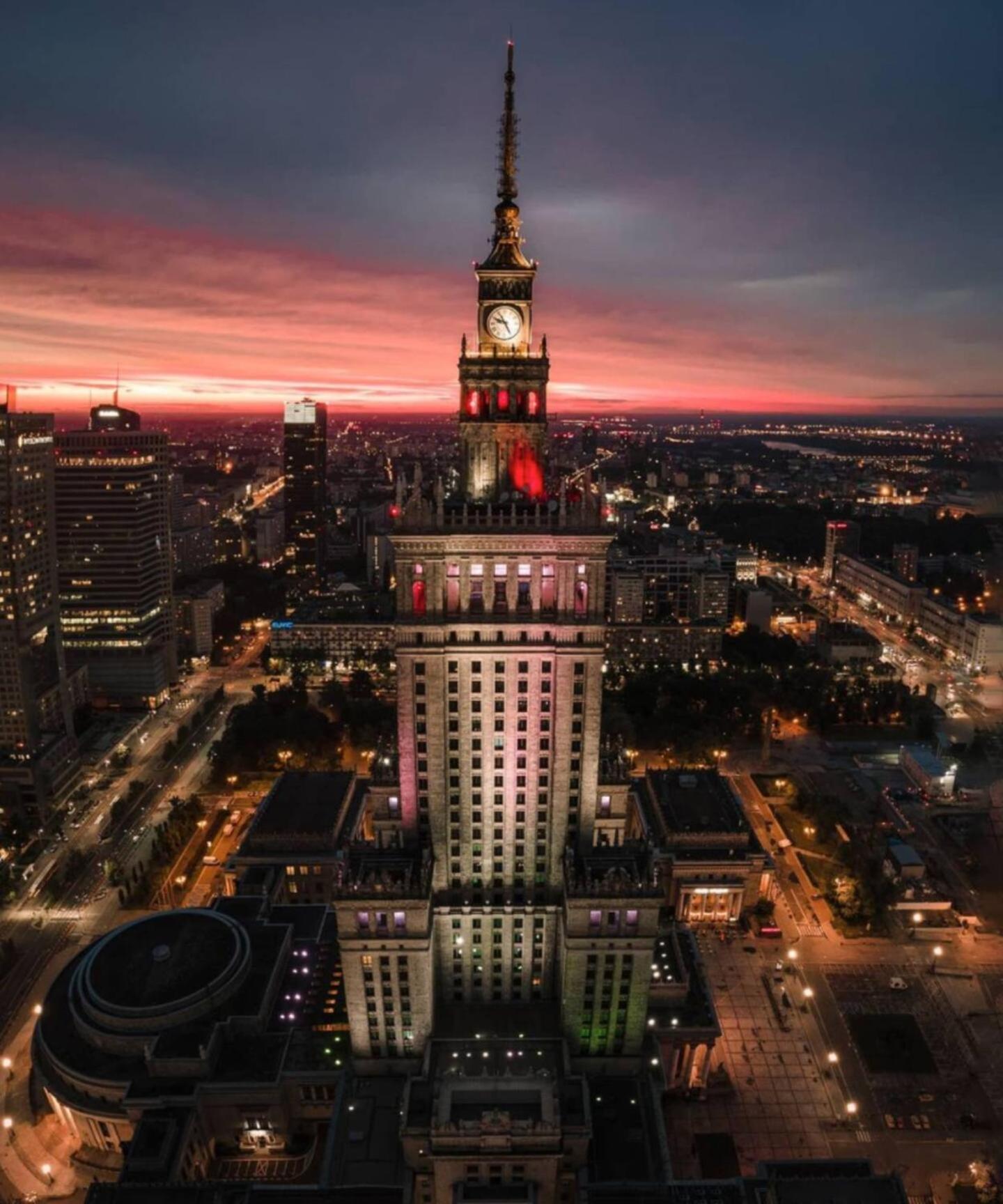 Center & Old Town Cozy Flat #smart Tv #fast Wi-fi #metro * Warsaw