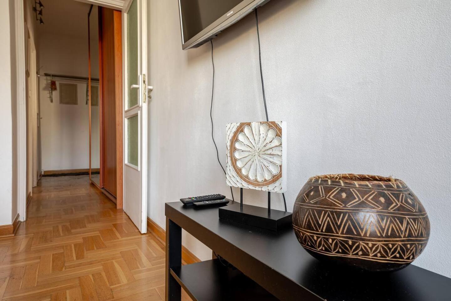 Apartment Center & Old Town Cozy Flat #smart Tv #fast Wi-fi #metro Warsaw